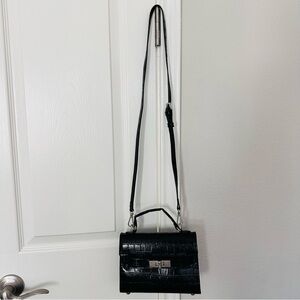 Steve Madden Crossbody Purse Alligator Faux Patent Leather